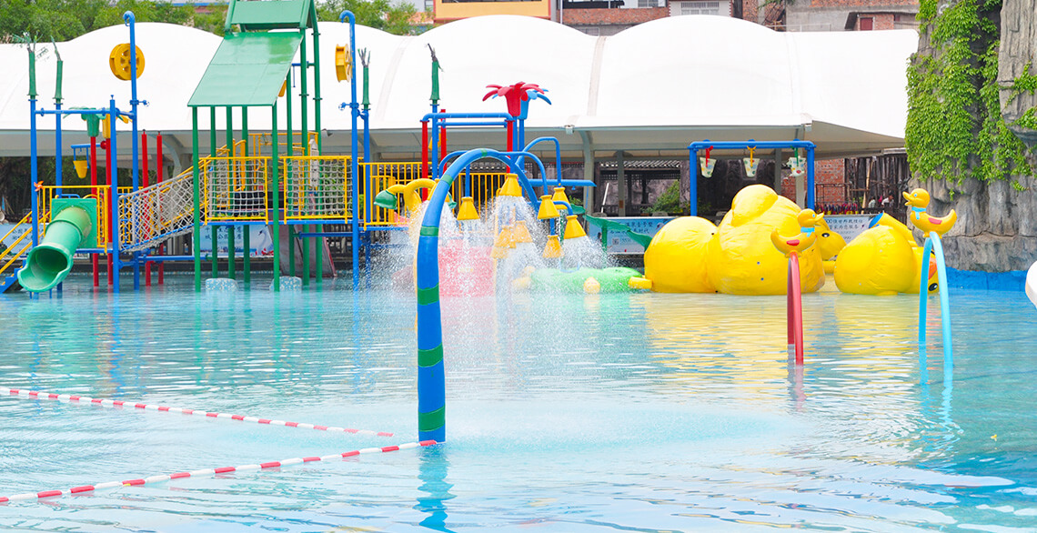 Contains fun area, slides, water curtain, etc. Suitable for children under 6 years old.