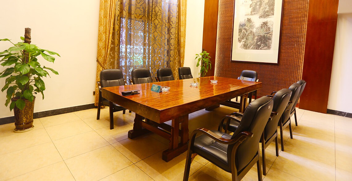 There are 7 business meeting rooms in the villa area. Whether there is a training course or a small meeting, it can meet your requirements.